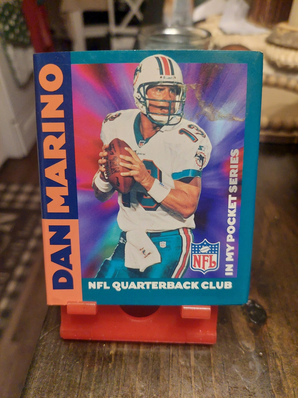 Dan Marino, and Brett Favre  NFL Quarterback Club Pocket Series Card RARE!